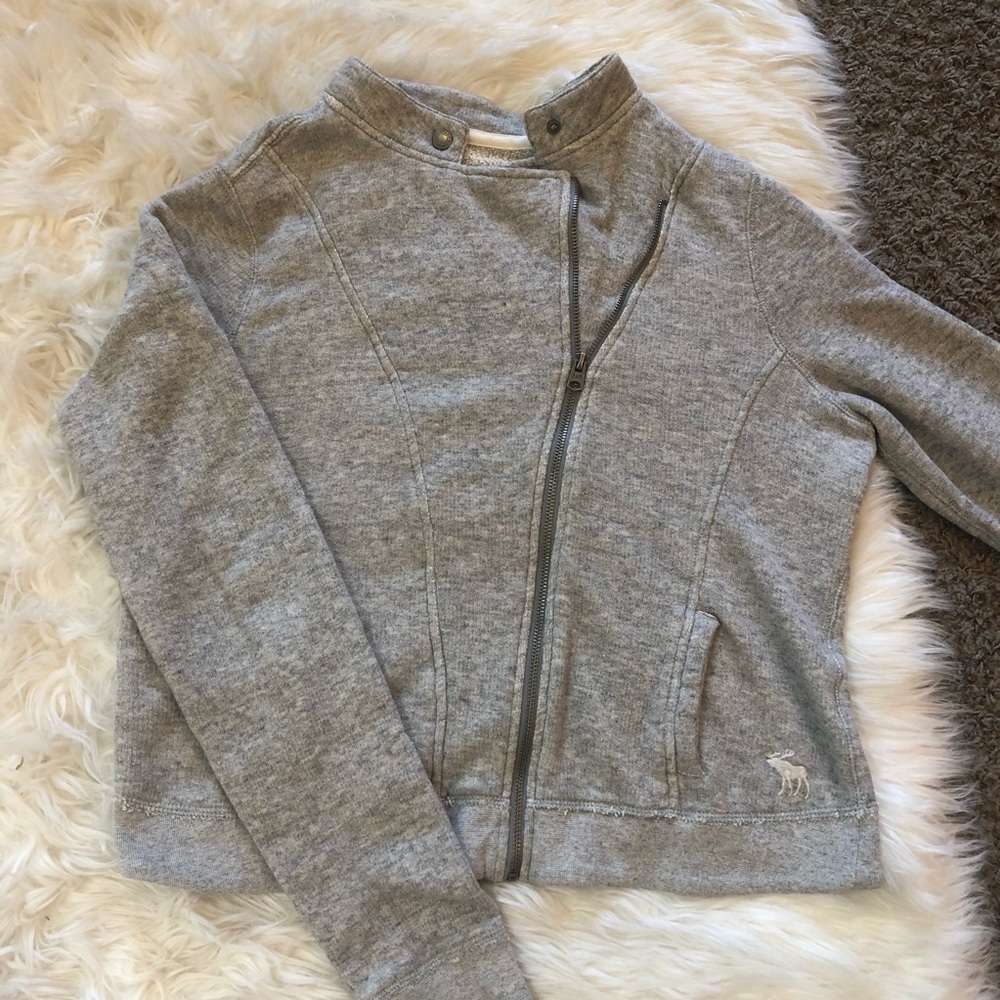 Abercrombie&Fitch gray zip up sweatshirt